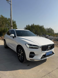 Volvo 2023 XC60 48V 2.0T B5 All-Wheel Drive Intelligent Luxury Edition - 3