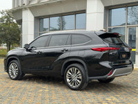 Toyota 2024 Highlander Hybrid 2.5 CVT Intelligent Electric Hybrid 2WD Luxury 7-Seater - 9