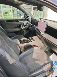 Volkswagen 2024 Tiguan L PRO 2.0 TSI 380 TSI 4WD R-Line Prestige - 8