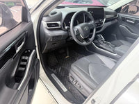 Toyota 2022 Highlander Hybrid 2.5 CVT 2WD Prestige 7-seater - 2