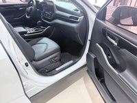 Toyota 2022 Highlander Hybrid 2.5 CVT 2WD Prestige 7-seater - 3