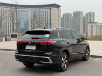 Volkswagen 2024 Tiguan L PRO 2.0 TSI 330 TSI Front-Wheel-Drive IQ Drive Version - 9
