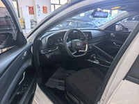 Hyundai 2023 Elantra Sedan 1.5 CVT GLS Advanced Version - 9