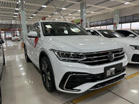 Volkswagen 2024 Tiguan L R-Line 2.0 TSI 330 TSI Front-Wheel-Drive R-Line Dragon Brilliance Edition - 3