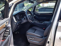 Trumpchi 2023 M8 2.0T 390T Lingxiu Series Luxury Version - 4