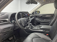 Toyota 2024 Highlander Hybrid 2.5 CVT Intelligent Electric Hybrid 2WD Elite 7-Seater - 9