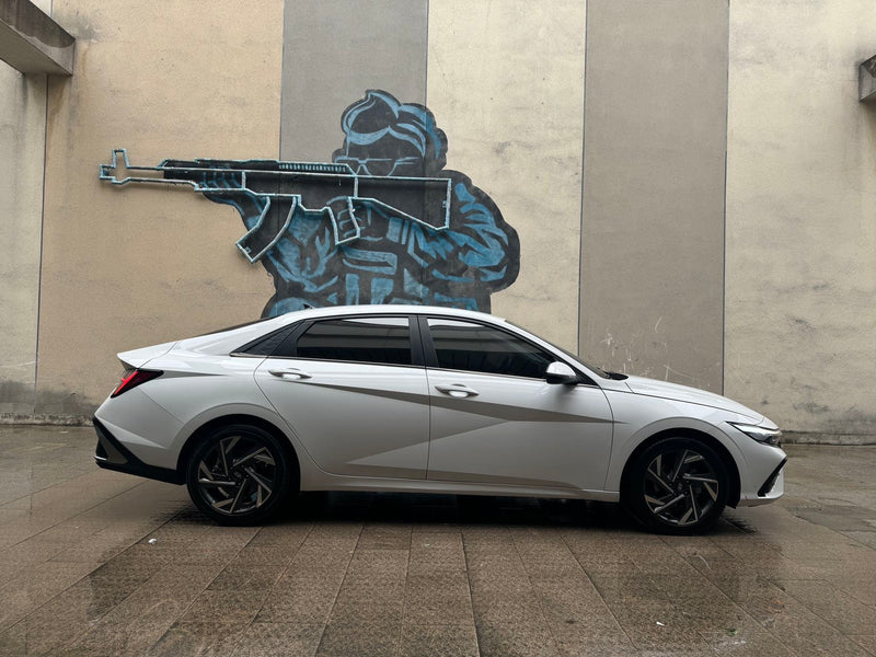 Hyundai 2023 Elantra Sedan 1.5 CVT LUX Prestige Version
