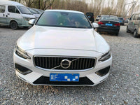 Volvo 2023 S60 48V 2.0T B4 Smart Pro Luxury - 2
