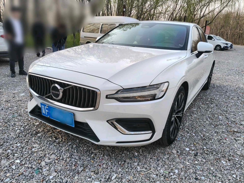 Volvo 2023 S60 48V 2.0T B4 Smart Pro Luxury
