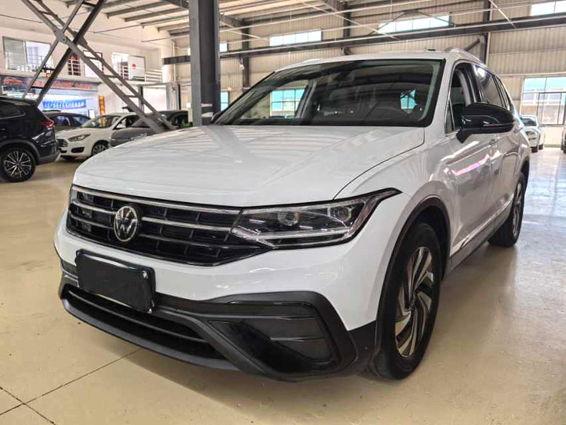 Volkswagen 2024 Tiguan L 1.5 TSI 300 TSI Front-Wheel-Drive Smart Enjoy Edition