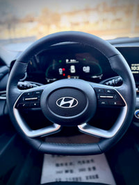 Hyundai 2023 Elantra Sedan 1.5 CVT LUX Prestige Version - 17