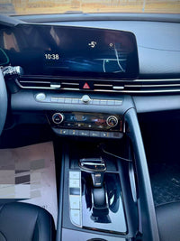 Hyundai 2023 Elantra Sedan 1.5 CVT LUX Prestige Version - 18