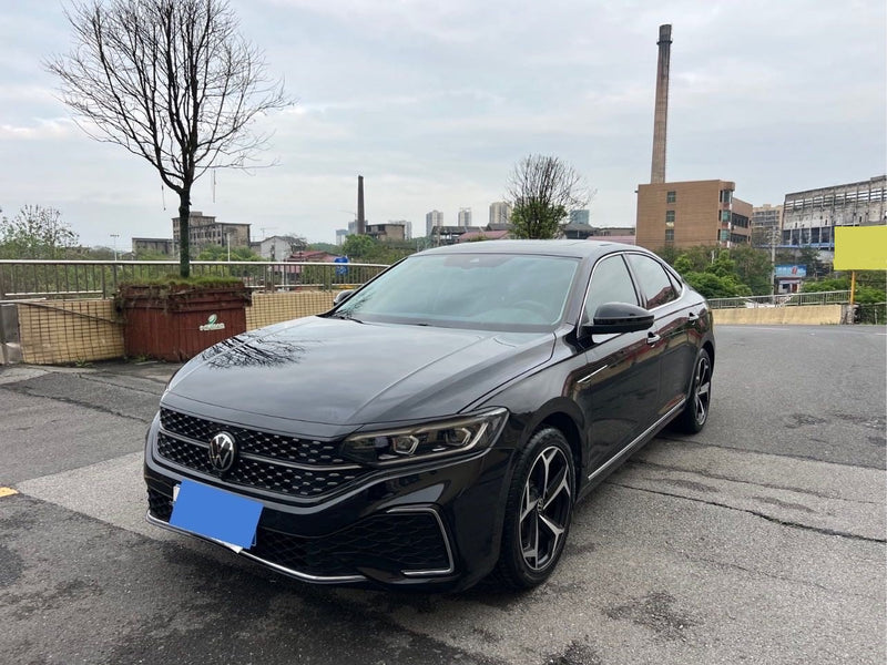 Volkswagen 2025 Passat 2.0 TSI 380 TSI Outstanding Model Starry Sky Dragon Brilliance Edition