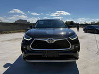 Toyota 2024 Highlander Hybrid 2.5 CVT Intelligent Electric Hybrid 4WD Prestige 7-Seater - 2