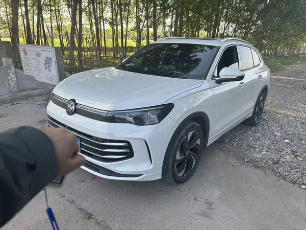 Volkswagen 2024 Tiguan L PRO 2.0 TSI 330 TSI Front-Wheel-Drive IQ Pilot Version