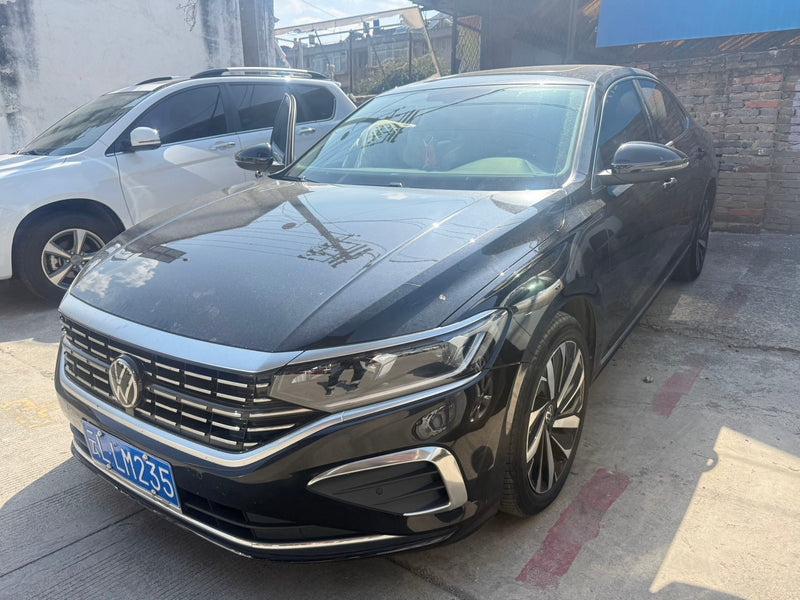 Volkswagen 2024 Passat 2.0 TSI 330 TSI Starlight Elite Edition