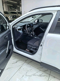 Toyota Corolla Cross 2024 Frontlander Dual Engine 2.0 CVT Smart Electric Hybrid Luxury Edition - 3