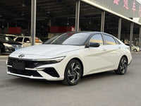 Hyundai 2023 Elantra Sedan 1.5 CVT GLS Advanced Version - 1