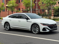 Volkswagen 2023 CC 2.0 TSI 380 TSI Striking Edition - 3