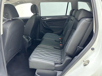 Volkswagen 2024 Tiguan L R-Line 2.0 TSI 380 TSI All-Wheel-Drive R-Line Beyond Enjoy Edition 7-seater - 5