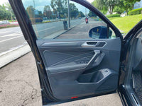 Volkswagen 2024 Tiguan L R-Line 2.0 TSI 330 TSI Front-Wheel-Drive R-Line Beyond Enjoy Edition - 4
