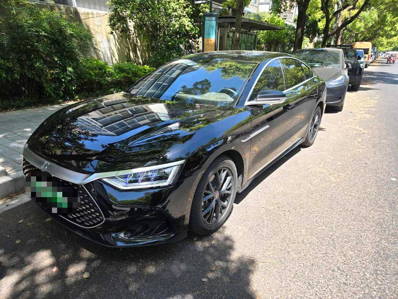 BYD HAN 2024 Han DM-i 1.5T CVT Glory Edition 121 km Prestige Model