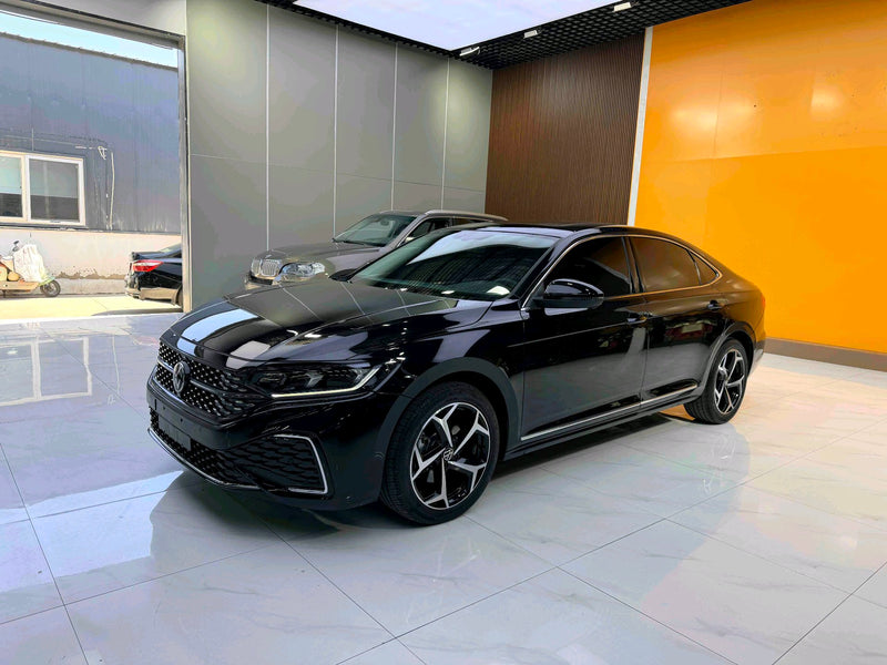Volkswagen 2024 Passat 2.0 TSI 330 TSI Starlight Elite Edition