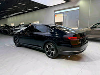 Volkswagen 2024 Passat 2.0 TSI 330 TSI Starlight Elite Edition - 9