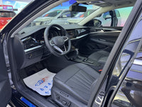 Volkswagen 2025 Passat 2.0 TSI 330 TSI Outstanding Edition Starry Sky Elite Version - 3