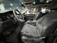 Volkswagen 2024 Passat 2.0 TSI 380 TSI Starlight Elite - 4