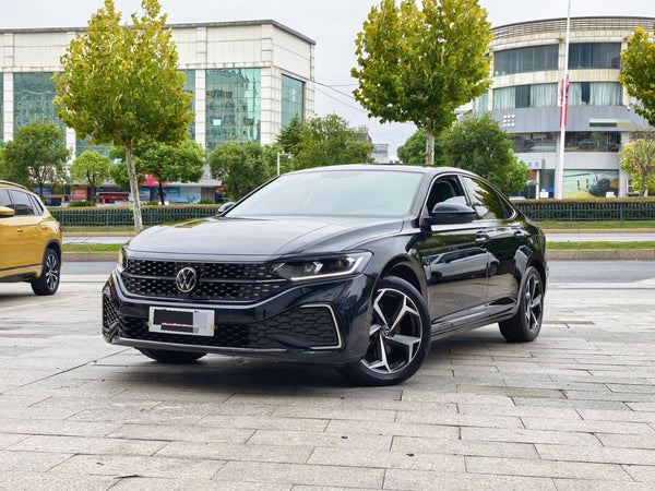 Volkswagen 2024 Passat 2.0 TSI 330 TSI Starlight Elite Edition