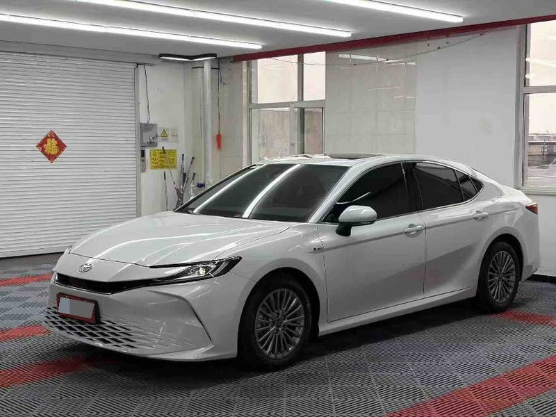 Toyota 2024 Camry Dual Engine 2.0HE CVT Elite Edition