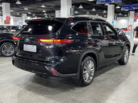 Toyota 2024 Highlander Hybrid 2.5 CVT Intelligent Electric Hybrid 4WD Prestige 7-Seater - 9