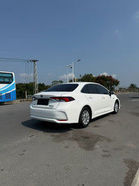 Toyota 2024 Corolla Dual Engine 1.8 CVT Smart Electric Hybrid Pioneer Edition - 5