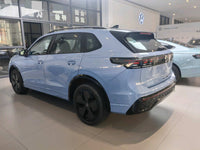 Volkswagen 2024 Tiguan L PRO 2.0 TSI 380 TSI 4WD R-Line Prestige - 4