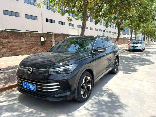 Volkswagen 2024 Tiguan L PRO 2.0 TSI 330 TSI Front-Wheel-Drive IQ Pilot Version