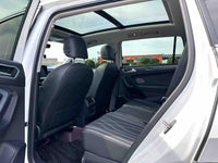 Volkswagen 2024 Tiguan L R-Line 2.0 TSI 330 TSI Front-Wheel-Drive R-Line Dragon Brilliance Edition - 6