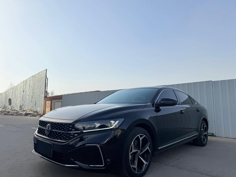 Volkswagen 2025 Passat 2.0 TSI 380 TSI Outstanding Model Starry Sky Dragon Brilliance Edition
