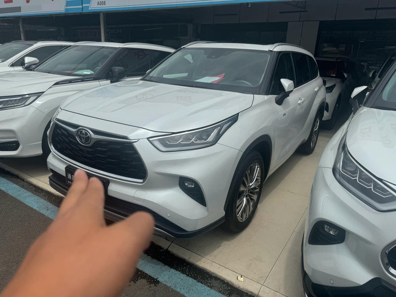 Toyota 2024 Highlander Hybrid 2.5 CVT Intelligent Electric Hybrid 4WD Flagship 7-Seater