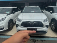 Toyota 2024 Highlander Hybrid 2.5 CVT Intelligent Electric Hybrid 4WD Flagship 7-Seater - 3