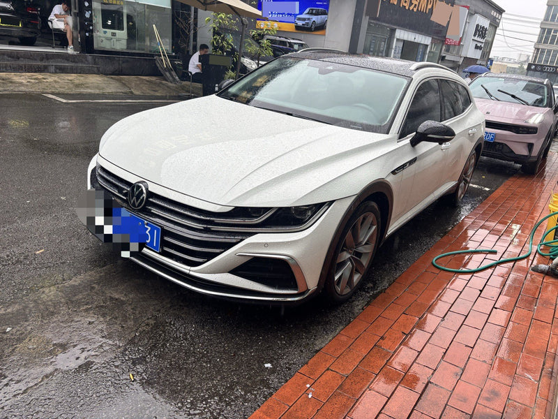 Volkswagen 2023 CC Shooting Brake 2.0 TSI 380 TSI Hunter’s Heart Edition