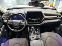 Toyota 2024 Highlander Hybrid 2.5 CVT Intelligent Electric Hybrid 4WD Elite 7-Seater - 8