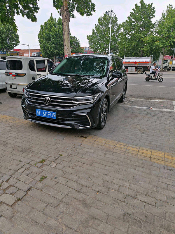 Volkswagen 2024 Tiguan L R-Line 2.0 TSI 330 TSI Front-Wheel-Drive R-Line Dragon Brilliance Edition