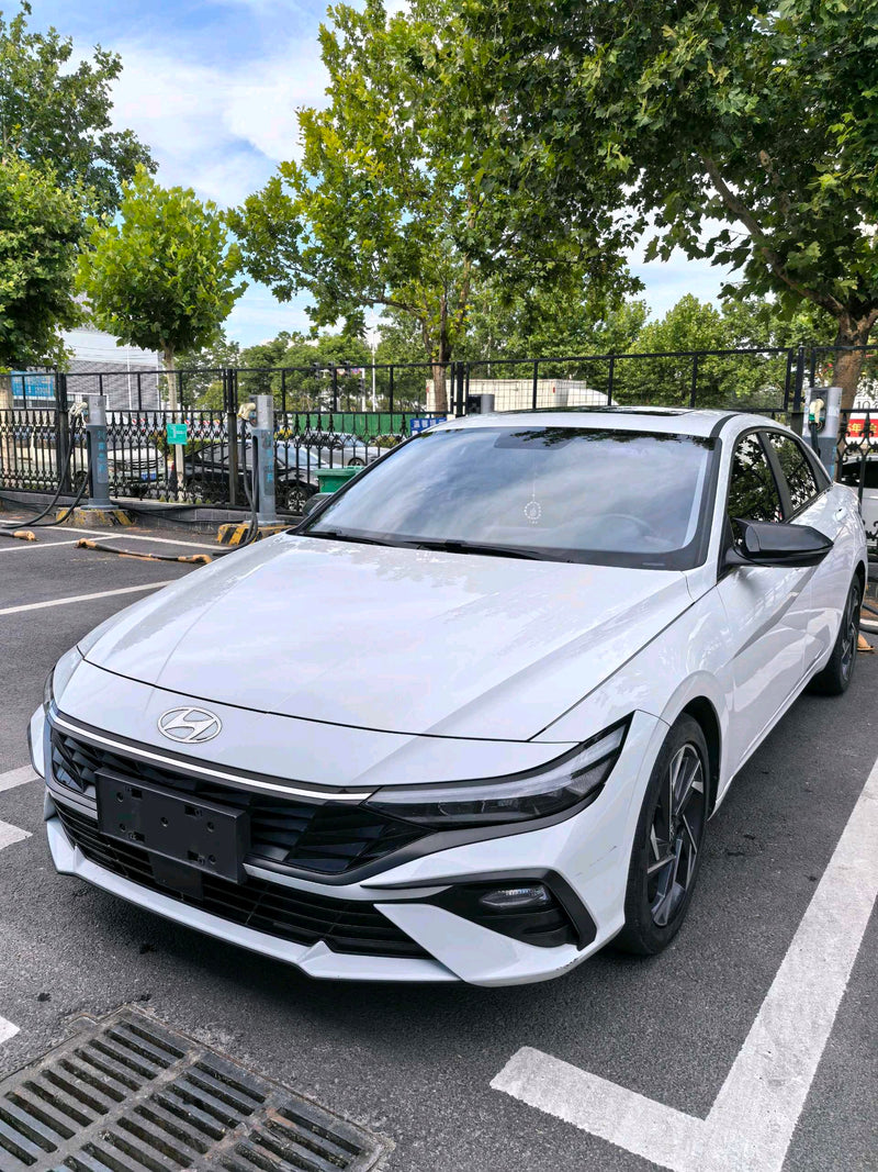 Hyundai 2023 Elantra Sedan 1.5 CVT GLS Advanced Version