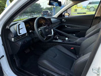 Hyundai 2023 Elantra Sedan 1.5 CVT GLS Advanced Version - 2
