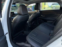 Hyundai 2023 Elantra Sedan 1.5 CVT GLS Advanced Version - 3
