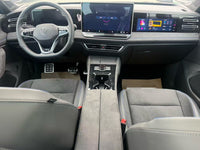 Volkswagen 2024 Tiguan L PRO 2.0 TSI 330 TSI Front-Wheel-Drive R-Line IQ Prestige Version - 6