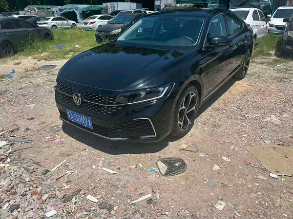 Volkswagen 2024 Passat 2.0 TSI 380 TSI Flagship