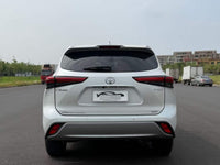 Toyota 2024 Highlander 2.0T 380T AWD Prestige 7-Seater - 8