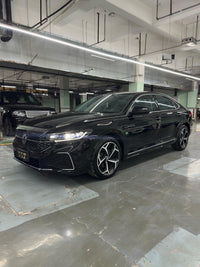 Volkswagen 2024 Passat 2.0 TSI 380 TSI Starlight Elite - 1